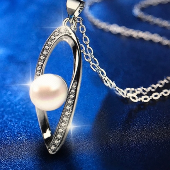 Sterling Silver 8mm freshwater pearl necklace - Picture 4 of 5